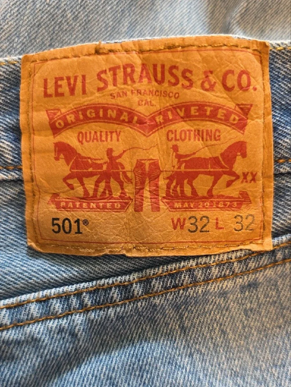 Levi's Men's Light Blue Straight Leg 501 Jeans